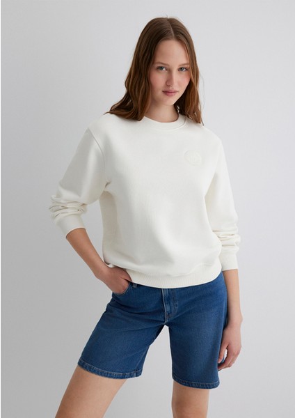 Mavi Patch Logo Bisiklet Yaka Ekru Sweatshirt 1S10296-70057