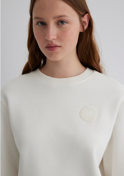 Mavi Patch Logo Bisiklet Yaka Ekru Sweatshirt 1S10296-70057