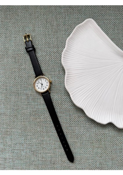 Retro Minimal Deri Kordon Vintage Kadın Kol Saati indirimleri