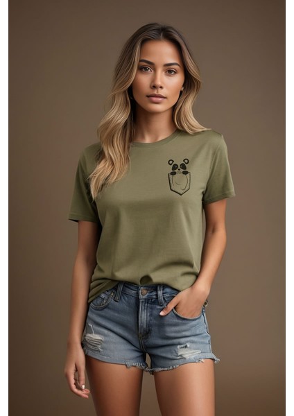 Panda Baskılı Haki Bisiklet Yaka Tişört