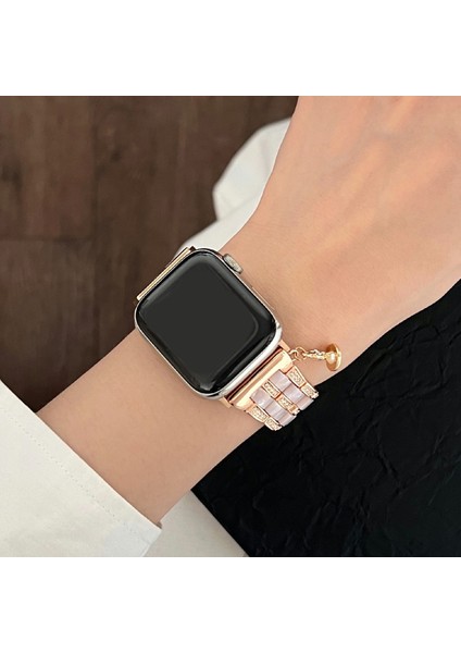 Apple Watch Series 10 46MM/ULTRA 2 Ultra 49MM/SERIES 9 8 7 45MM/SE (2023) Se (2022) Se 6 5 4 44MM/3 2 1 42MM Için 3 Boncuklu Kayış - Gül Altın + Yapay Elmas (Yurt Dışından) modelleri
