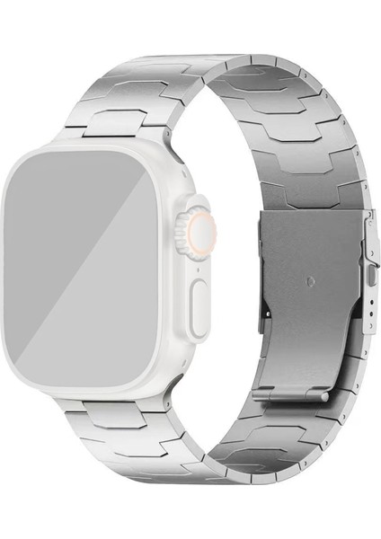 Apple Watch 10 46MM/ULTRA 2/ultra 49MM/9 8 7 45MM/SE (2023) Se (2022) Se 6 5 4 44MM/3 2 1 42MM Titanyum Alaşımlı 26MM Bant-Gümüş (Yurt Dışından)