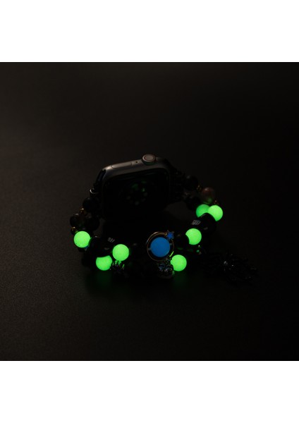 Apple Watch Series 10 Ultra 9 8 7 Se 6 5 4 3 2 1 46MM 49MM 45MM 44MM 42MM Için Örümcekli Kolye Ucuyla Parlayan Kayış - Yeşil Işık + Siyah (Yurt Dışından) fırsatları