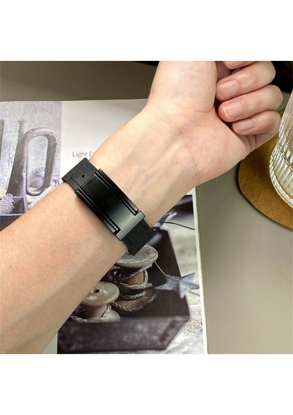 Apple Watch Series 10 42MM/9 8 7 41MM/SE (2023) Se (2022) Se 6 5 4 40MM/3 2 1 38MM Paslanmaz Çelik + Ka Kayış - Siyah + Siyah Toka (Yurt Dışından) modelleri