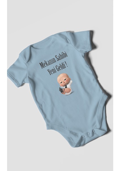 Mekanın Sahibi Yeni Geldi Baskılı Bebek Zıbını – Çıtçıtlı Body 8 Renk | %100 Pamuk Kısa Kol modelleri