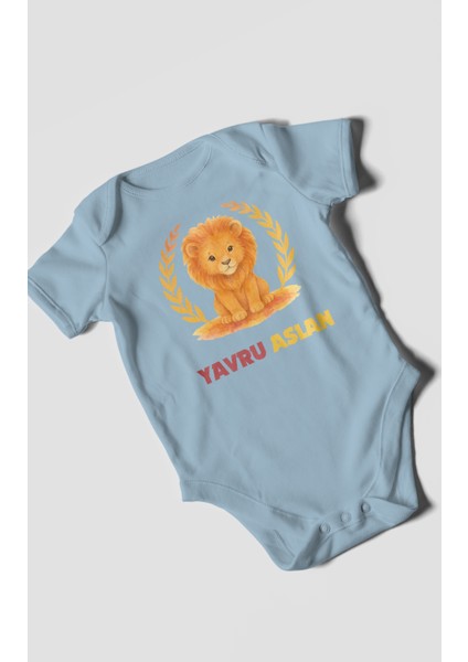 Yavru Aslan Baskılı Bebek Zıbını – Çıtçıtlı Body 8 Renk | %100 Pamuk Kısa Kol modelleri