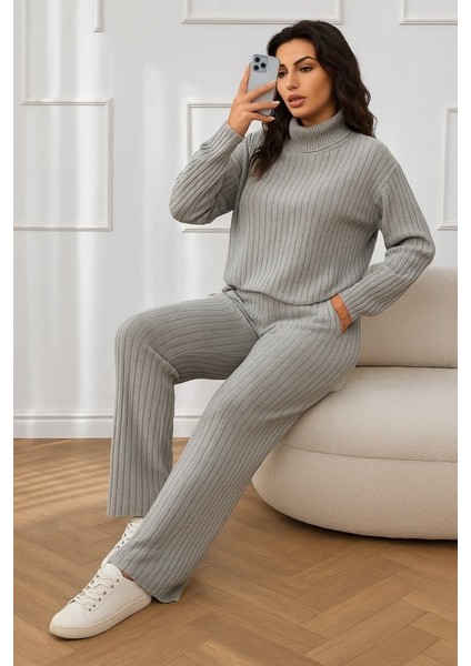 Kadın Uzun Kollu Balıkçı Yaka Şardonlu Bluz ve Pantolon Ikili Takım