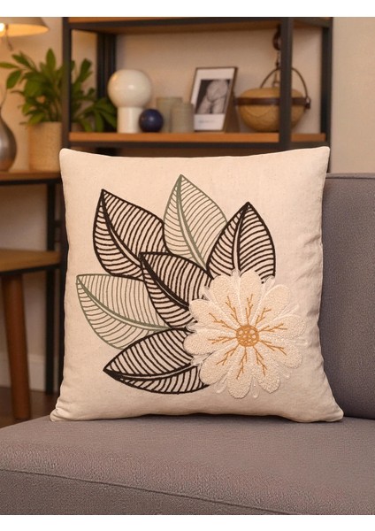 Çiçek Desenli Punch Nakışlı Kırlent Kılıfı - 43X43 cm