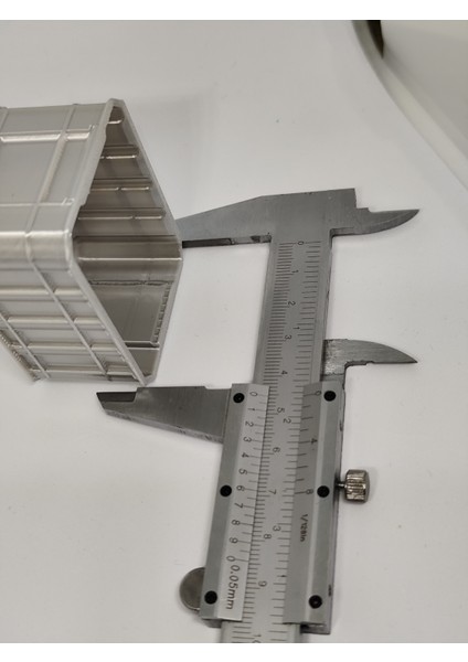 Bee3D Bee 3D 4 adet Kapaklı Mini Saklama kabı farklı renklerde 4 adet mini sandık Hobi saklama kabı