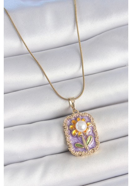 316L Çelik Gold Renk Zincir Mor Mineli Incili Papatya Işlemeli Portre Model Kadın Kolye