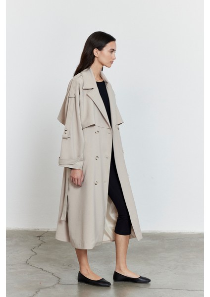 Kol Apoletli Rüzgarlıklı Oversize Trençkot Bej