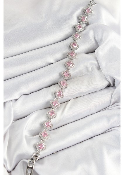 Pirinç Zirkon Taşlı Pembe Yonca Baget Model Gümüş Renk Vıp Seri Kadın Bileklik fiyatları