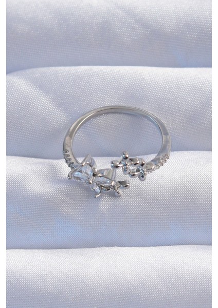 Pirinç Gümüş Renk Zirkon Taşlı Çiçek Model Ayarlanabilir Yüzük fiyatları