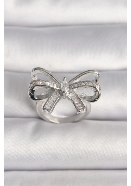 Pirinç Gümüş Renk Ayarlanabilir Zirkon Taşlı Kurdele Model Kadın Yüzük