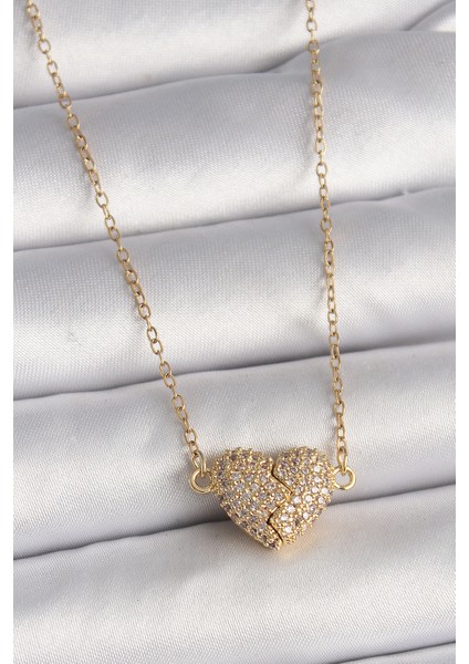 316L Çelik Gold Renk Zincir Zirkon Taşlı Mıknatıslı Kalp Model Kadın Kolye