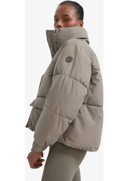 Su İtici Oversize Fit Geniş Kalıp Dik Yaka Fermuarlı Çıtçıtlı Cepli Şişme Mont E9266AX25WN indirimleri