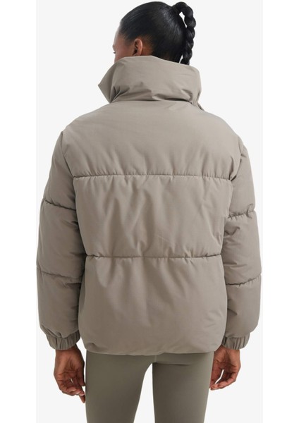 Su İtici Oversize Fit Geniş Kalıp Dik Yaka Fermuarlı Çıtçıtlı Cepli Şişme Mont E9266AX25WN