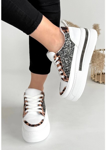 Lawin Beyaz Cilt Siyah Simli Bağcıklı Spor Ayakkabı modelleri