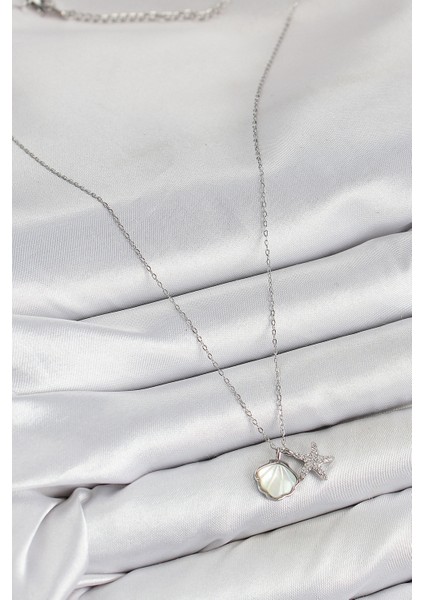 Pirinç Zirkon Taşlı Istiridye ve Deniz Yıldızı Model Gümüş Renk Kadın Kolye fiyatları