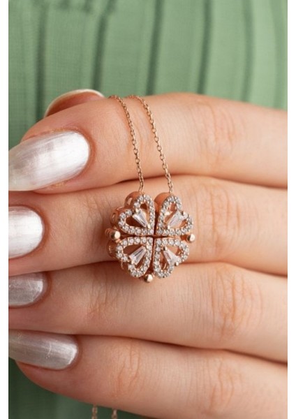 925 Ayar Gümüş Mıknatıslı Ayrılabilir 4 Kalpli Yonca Kolye