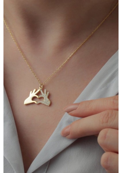 925 Ayar Gümüş Kalpli Eller Kolye