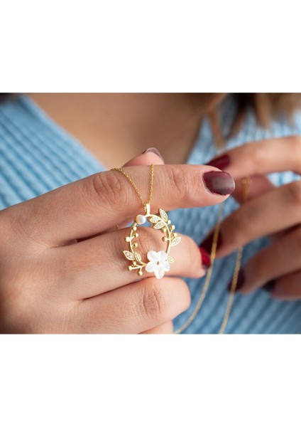 925 Ayar Gümüş Sedefli Gül Sarmaşık Halka Kolye