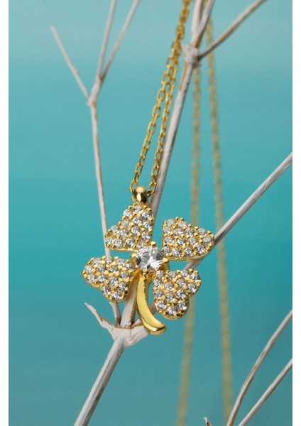 925 Ayar Gümüş Tek Taşlı Yonca Kolye