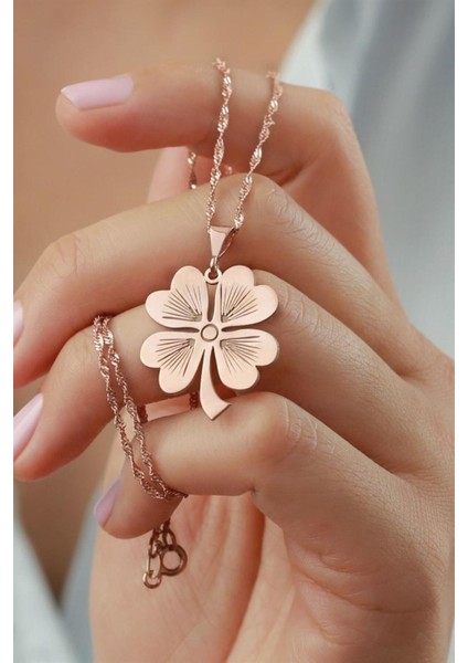 925 Ayar Gümüş Yonca Kolye