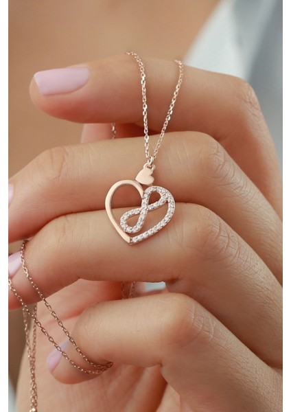 925 Ayar Gümüş Kalpli Sonsuz Kolye