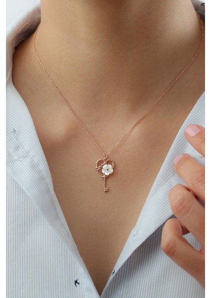 925 Ayar Gümüş Sedefli Gül Anahtar Kolye modelleri