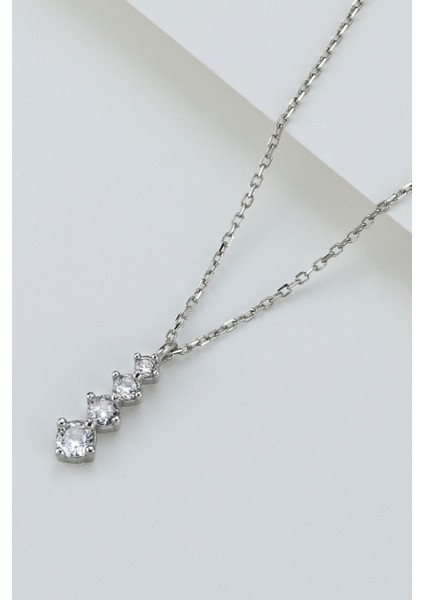 925 Ayar Gümüş Pırlanta Model Kolye