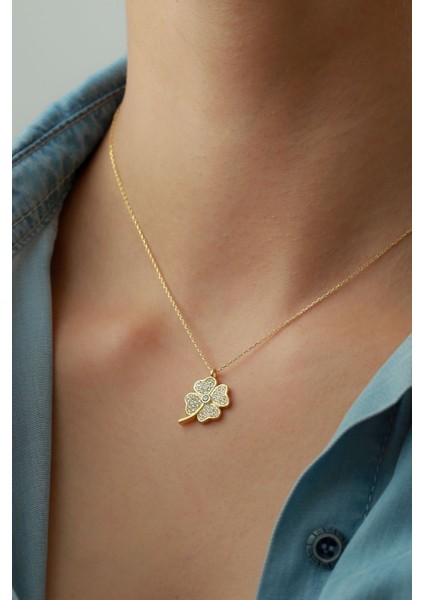 925 Ayar Gümüş Tektaşlı Yonca Kolye modelleri