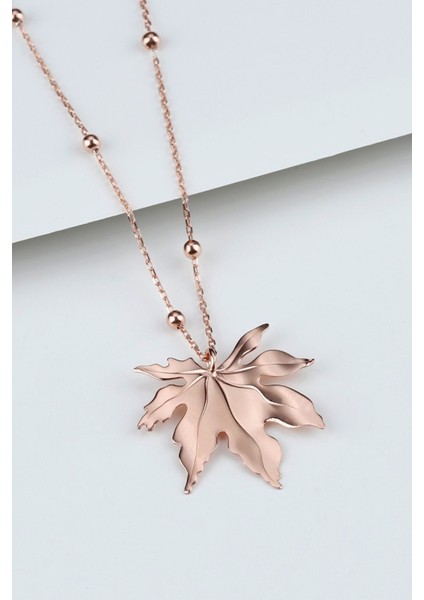 925 Ayar Gümüş Dorika Zincirli Çınar Yaprağı Kolye