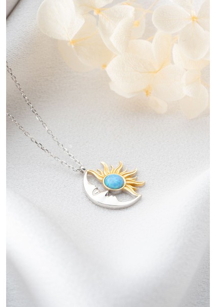 925 Ayar Gümüş Opal Taşlı Ay ve Güneş Kolye fırsatları