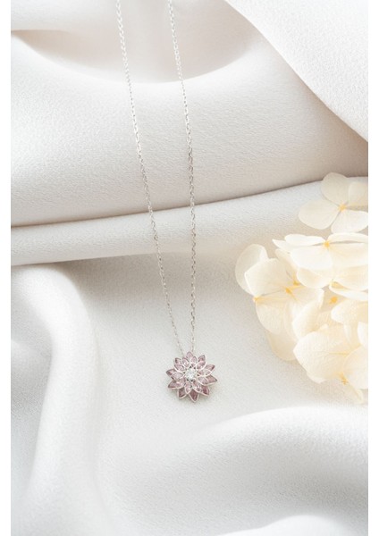 925 Ayar Gümüş Pembe Lotus Çiçeği Kolye