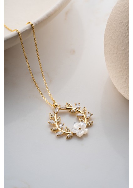 925 Ayar Gümüş Sedefli Çiçek Kolye fırsatları