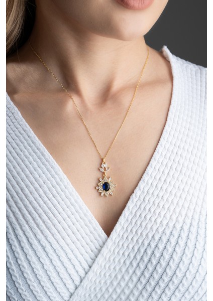 925 Ayar Gümüş Elmas Montür Zirkon Taşlı Kolye