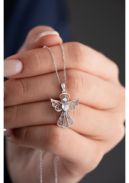 925 Ayar Gümüş Kalp Tektaş Melek Kolye fırsatları