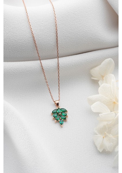 925 Ayar Gümüş Zümrüt Yeşili Yaprak Kolye fiyatları