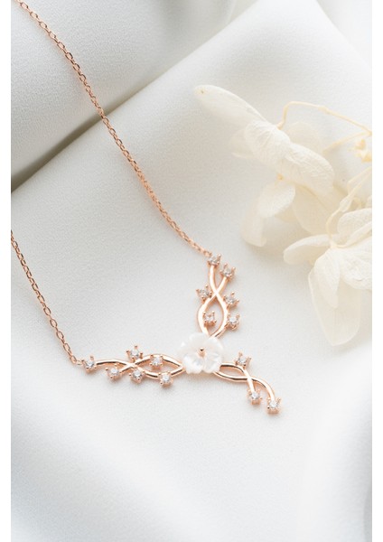 925 Ayar Gümüş Sedefli Çiçek Kolye fırsatları