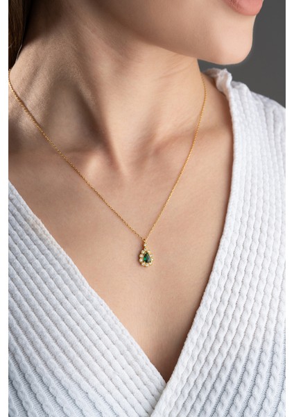 925 Ayar Gümüş Zümrüt Taşlı Damla Kolye fırsatları