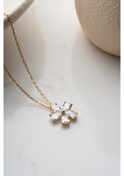 925 Ayar Gümüş Gold Nergis Çiçeği Kolye fırsatları