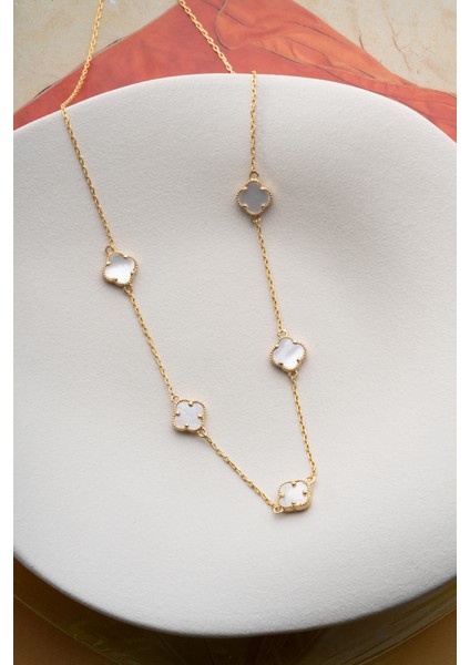 925 Ayar Gümüş Yonca Kolye fırsatları