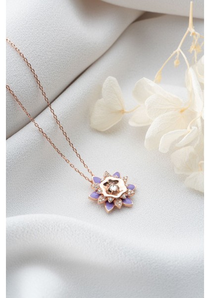 925 Ayar Gümüş Mor Mineli Lotus Çiçeği Kolye fırsatları