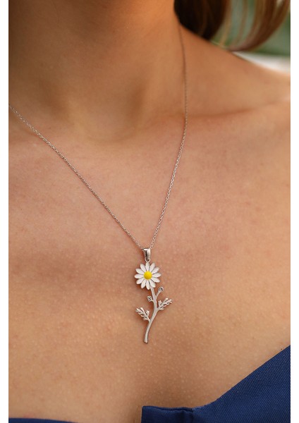 925 Ayar Gümüş Papatya Kolye fırsatları