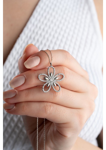 925 Ayar Gümüş Manolya Model Çiçek Kolye modelleri