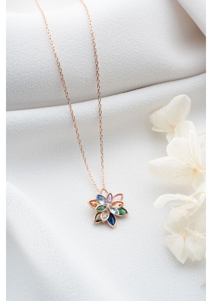 925 Ayar Gümüş Renkli Lotus Çiçeği Kolye modelleri