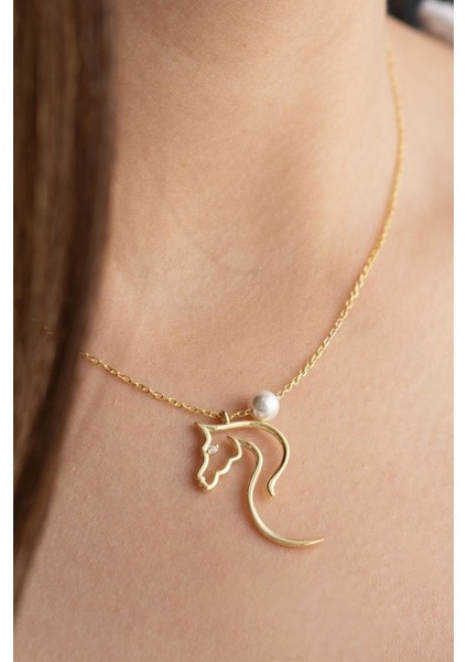 925 Ayar Gümüş Incili Yeleli At Kolye