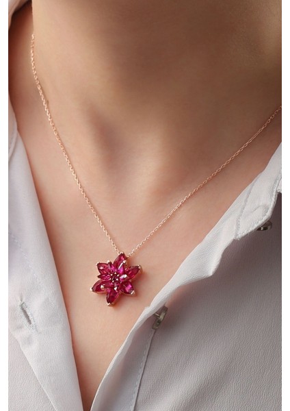 925 Ayar Rose Fuşya Zirkon Taşlı Lotus Gümüş Kolye