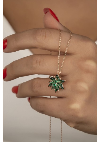 925 Ayar Gümüş 4 Katman Yeşil Lotus Çiçeği Kolye modelleri